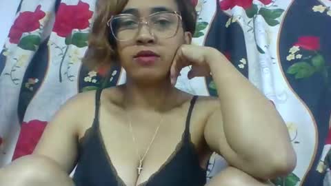 Snapshot of narindra884634 chatting on 04-27-26, 06:00 narindra884634 online show from 04-27-26, 06:00