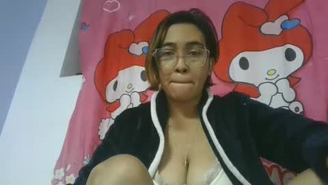 Snapshot of narindra884634 chatting on 05-27-26, 04:09 narindra884634 online show from 05-27-26, 04:09