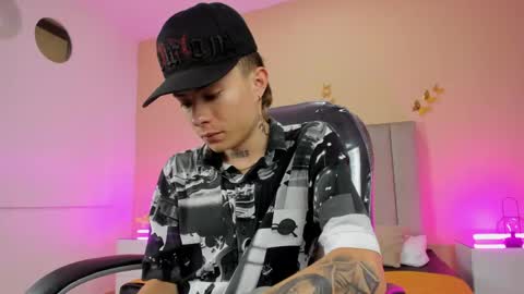 Snapshot of nascary_fox chatting on 04-25-26, 12:08 Nascary Fox online show from 04-25-26, 12:08