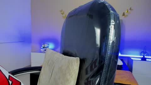 Snapshot of nascary_fox chatting on 05-03-26, 01:50 Nascary Fox online show from 05-03-26, 01:50