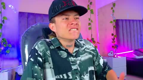 Snapshot of nascary_fox chatting on 05-16-26, 11:53 Nascary Fox online show from 05-16-26, 11:53