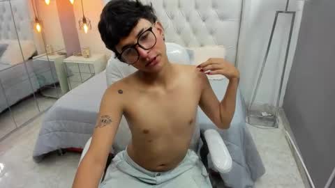 NASH KAI online show from 10-18-25, 05:57