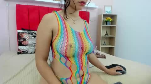 Snapshot of nashira_robert chatting on 12-19-25, 11:34 Debora online show from 12-19-25, 11:34