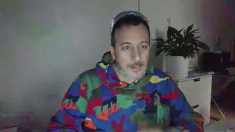 nassobout online show from 10-25-25, 10:26