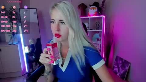 Snapshot of nastasya_cute chatting on 06-18-26, 01:50 Nastya online show from 06-18-26, 01:50