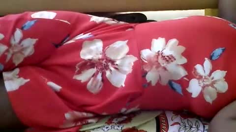 Snapshot of nastiestmomplay chatting on 11-21-25, 06:34 Sweet Ella online show from 11-21-25, 06:34