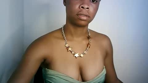 nasty_bella22 online show from 05-06-26, 10:04