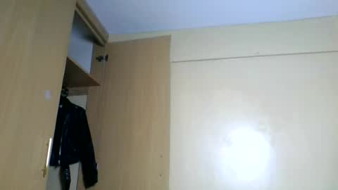 Kiki online show from 07-08-26, 12:42