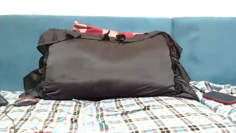 Bella online show from 03-25-26, 08:15