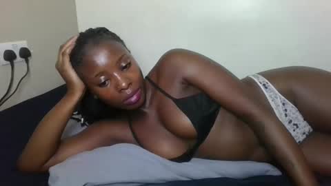 Snapshot of nastyivy1 chatting on 11-25-25, 02:11 nastyivy1 online show from 11-25-25, 02:11