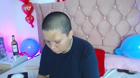 nat_evans8 online show from 03-24-26, 11:48