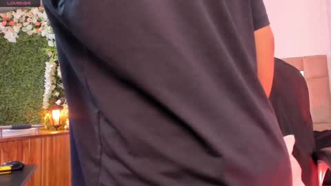 Snapshot of natacha_black00 chatting on 01-29-25, 03:15 Natacha black online show from 01-29-25, 03:15