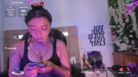 Snapshot of natacha_black00 chatting on 02-05-25, 12:20 Natacha black online show from 02-05-25, 12:20