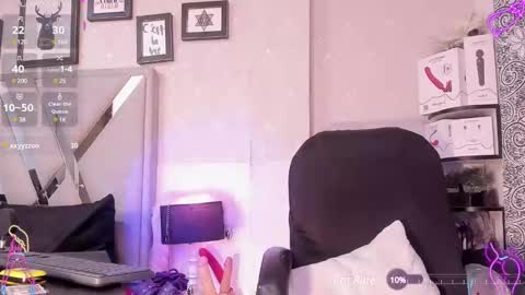 Snapshot of natacha_black00 chatting on 02-14-25, 01:23 Natacha black online show from 02-14-25, 01:23