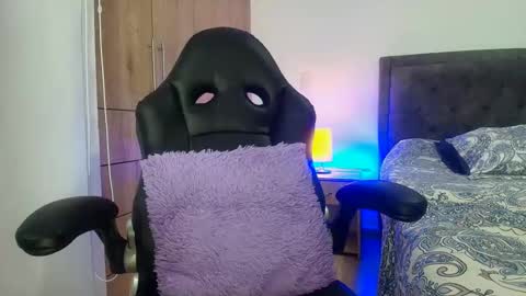 Snapshot of natalia_66 chatting on 01-02-25, 02:54 Natalia 66 online show from 01-02-25, 02:54