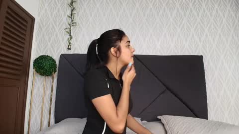 Naty  online show from 09-16-25, 12:06