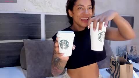 Snapshot of natalia_cruzz chatting on 06-27-26, 01:17 Nata online show from 06-27-26, 01:17