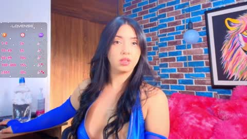 Snapshot of natalia_kiss01 chatting on 01-28-25, 09:40 Natalia Kiss online show from 01-28-25, 09:40
