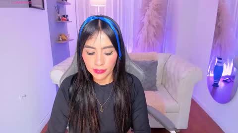 Natalia Leon online show from 12-14-25, 03:56