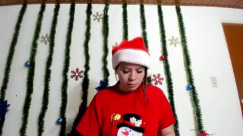 Snapshot of natalia_walker chatting on 12-19-25, 12:56 Natalia Walker online show from 12-19-25, 12:56