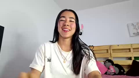 Snapshot of nataliaa05 chatting on 10-01-25, 01:33 Nati online show from 10-01-25, 01:33