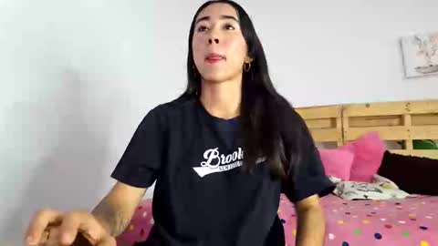 Snapshot of nataliaa05 chatting on 10-05-25, 08:07 Nati online show from 10-05-25, 08:07