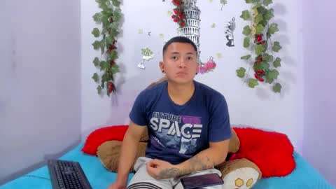 nataliaandjulliam online show from 02-22-26, 03:07