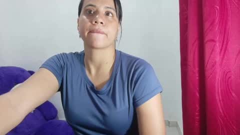 nataliavela online show from 04-17-26, 02:25