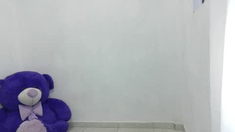 nataliavela online show from 05-17-26, 11:01