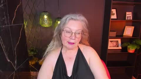Snapshot of natalicloud chatting on 06-09-26, 01:12 NataliCloud online show from 06-09-26, 01:12