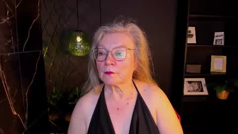 Snapshot of natalicloud chatting on 06-12-26, 01:21 NataliCloud online show from 06-12-26, 01:21
