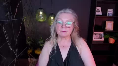 Snapshot of natalicloud chatting on 07-04-26, 01:17 NataliCloud online show from 07-04-26, 01:17