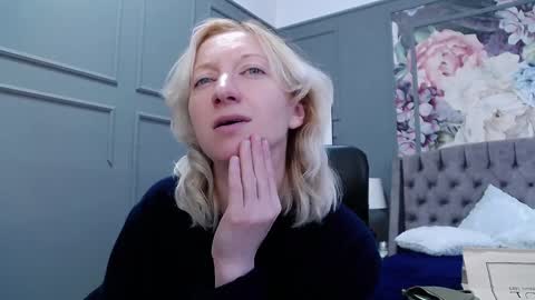 Natalie online show from 01-06-25, 10:46