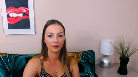 Snapshot of natalie_live chatting on 06-25-26, 06:51 NatalieSexy online show from 06-25-26, 06:51