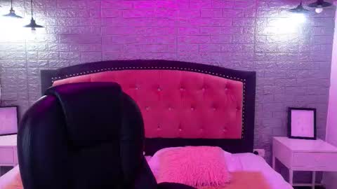 natalie  online show from 09-20-25, 03:07