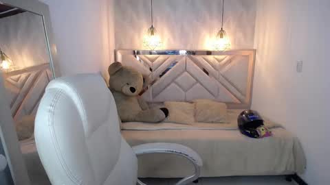 natalie  online show from 03-20-26, 07:52