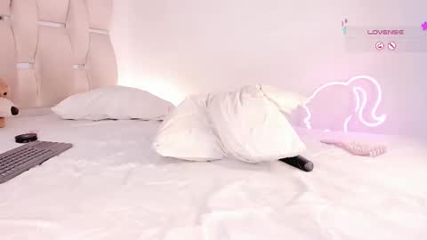  Natalie   online show from 03-05-25, 12:22