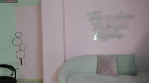 Snapshot of natalielewis_ chatting on 06-16-26, 11:46 Natalie Lewis online show from 06-16-26, 11:46