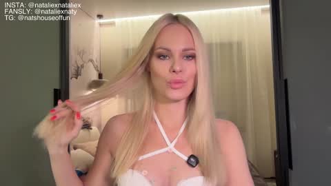 Snapshot of nataliexxxfabio chatting on 10-31-25, 08:54 Natalie - Natalie4Models online show from 10-31-25, 08:54