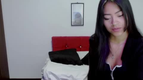 Nataly Escobar online show from 11-24-25, 01:11