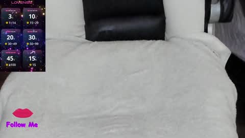 Snapshot of natasha__logan chatting on 12-28-24, 04:19 Natasha online show from 12-28-24, 04:19