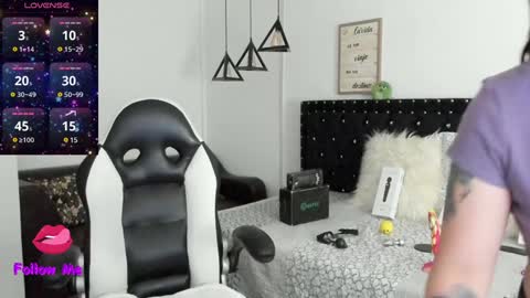 Snapshot of natasha__logan chatting on 01-27-25, 03:58 Natasha online show from 01-27-25, 03:58