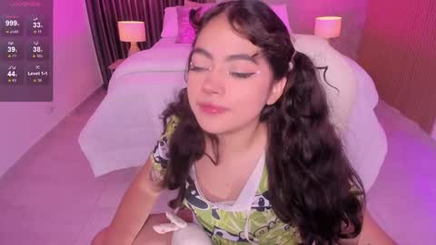 Natasha aniston1 online show from 05-21-26, 07:43