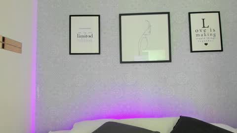 Snapshot of natasha_harpper chatting on 11-26-25, 12:39 Natasha online show from 11-26-25, 12:39