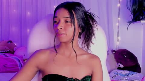 Snapshot of natasha_smith_ws chatting on 12-20-24, 11:05 Natasha online show from 12-20-24, 11:05