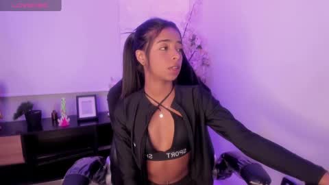 Snapshot of natasha_smith_ws chatting on 01-23-25, 08:25 Natasha online show from 01-23-25, 08:25