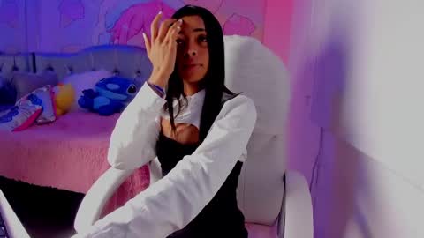 Snapshot of natasha_smith_ws chatting on 02-28-25, 04:32 Natasha online show from 02-28-25, 04:32