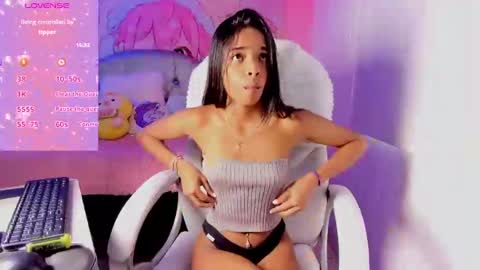 Snapshot of natasha_smith_ws chatting on 03-01-25, 09:59 Natasha online show from 03-01-25, 09:59