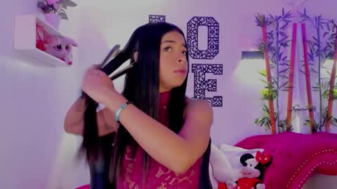 Snapshot of natasha_smith_ws chatting on 01-08-26, 12:51 Natasha online show from 01-08-26, 12:51