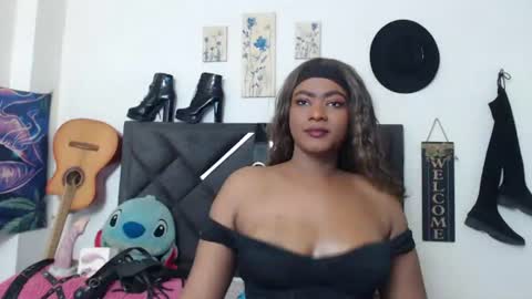 Snapshot of natashasexxy__ chatting on 07-08-26, 06:29 natashasexxy__ online show from 07-08-26, 06:29
